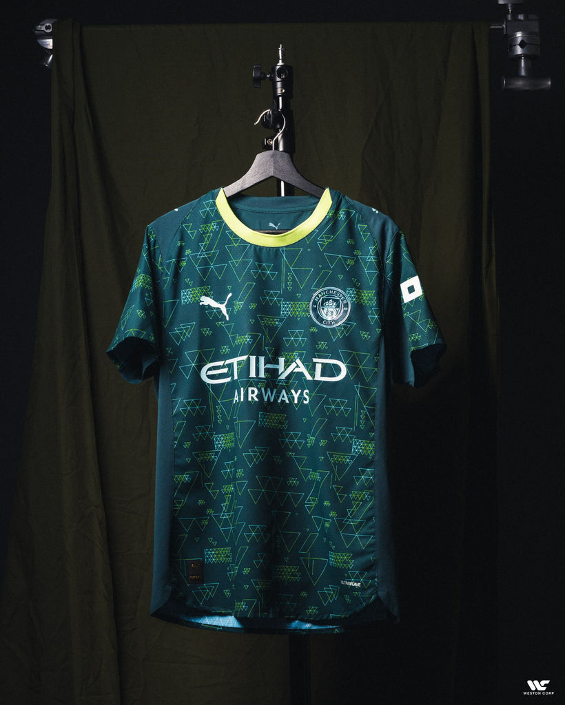 Manchester City Adult 2025/26 x EA Sports 4th Authentic Jersey w/ Packaging