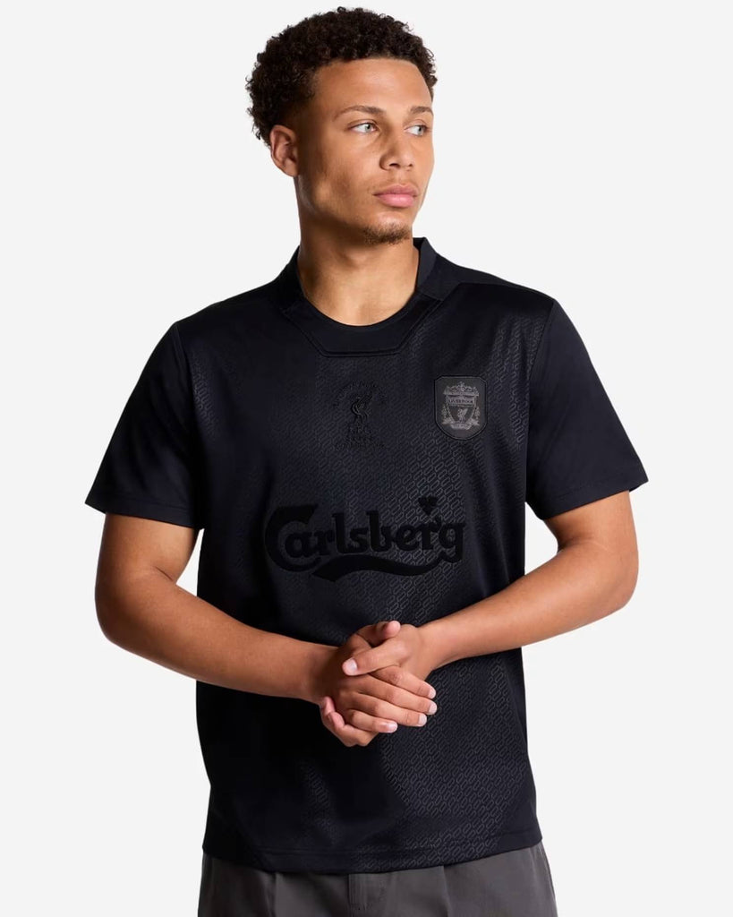 LFC Mens Retro Blackout Istanbul 2005 Shirt