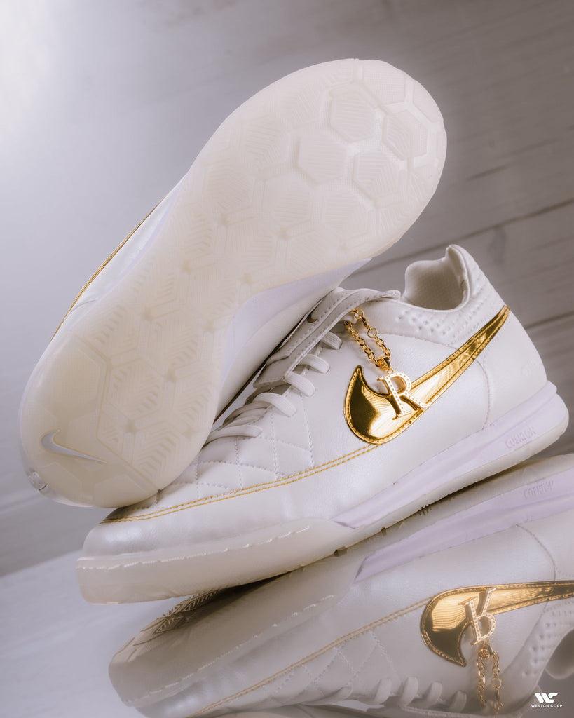 nike tiempo ronaldinho boots