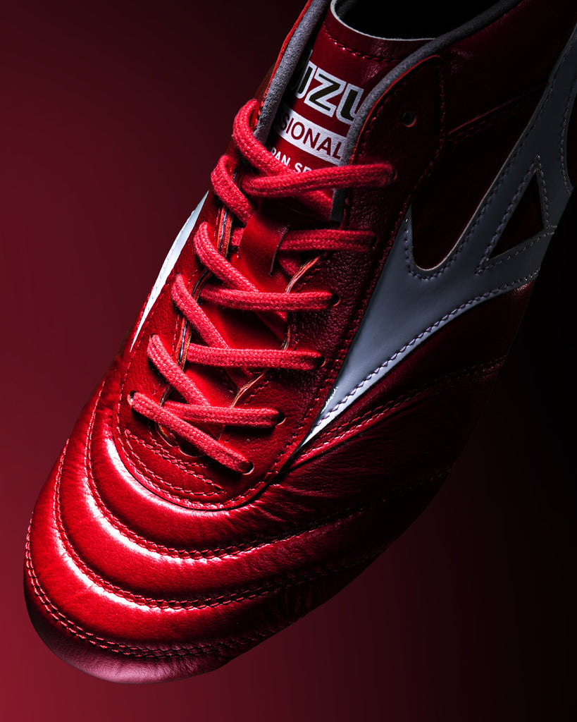 Morelia II (Made In Japan) 40th Anniversary 'Ruby Red' Pack