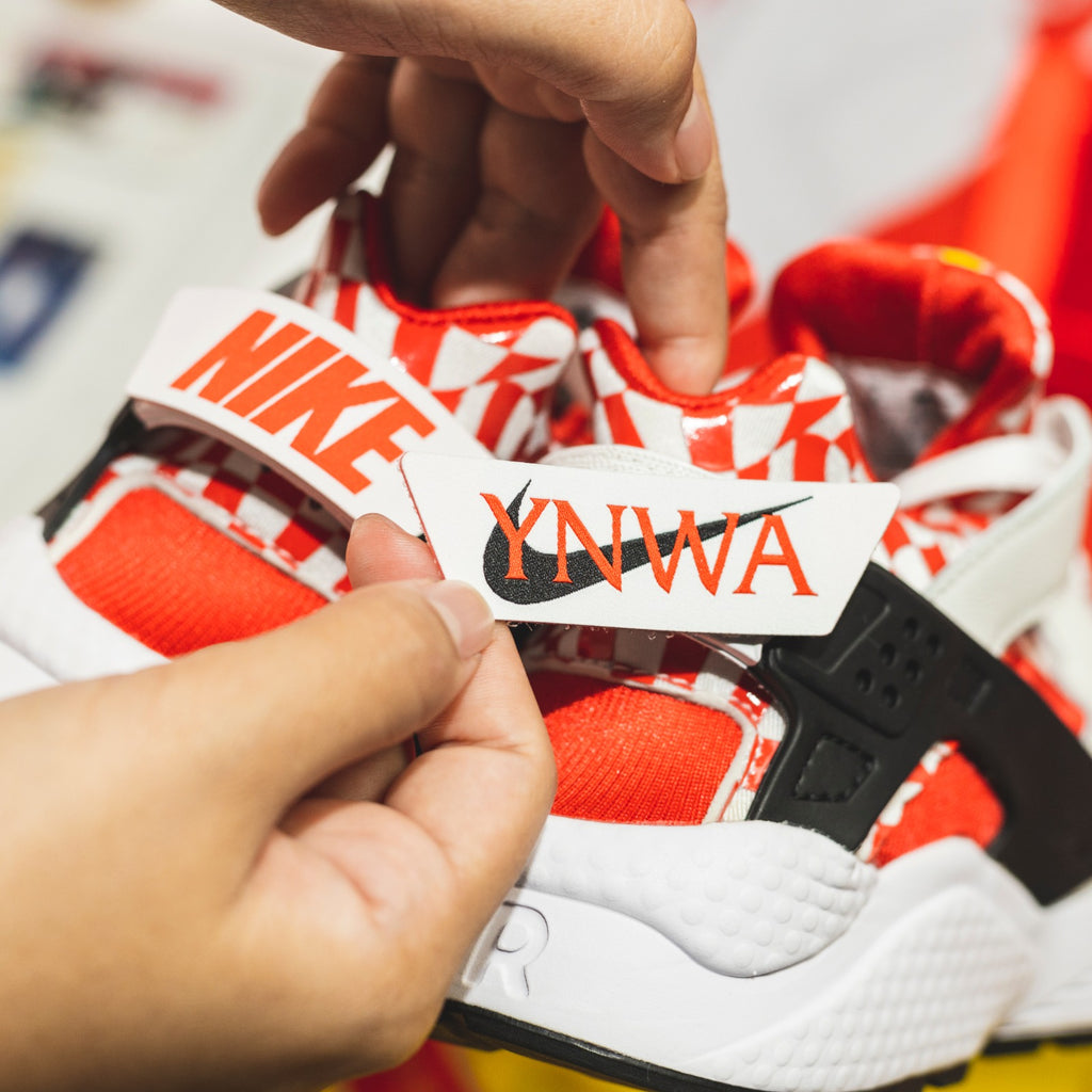 Red and white nike huarache Clearance